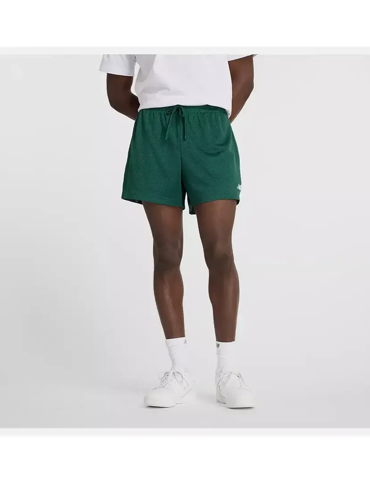 Calções Sport Essentials Mesh 5" Nightwatch Green