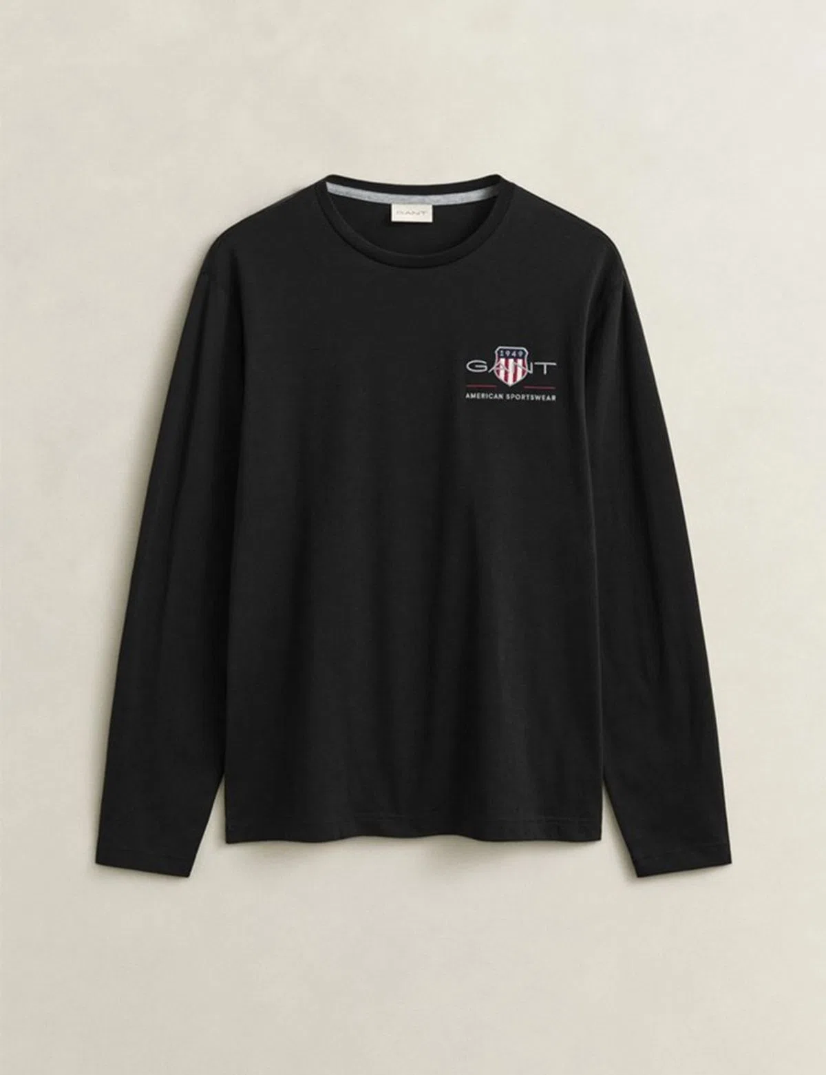 Camisola Reg Medium Archive Shield Preto