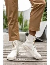 Botins com atacadores Branco
