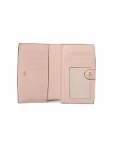 Carteira Bryant Medium Pebbled Leather Soft Pink