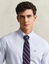 Chemise classique slim fit en popeline bleue