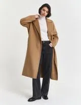 Suéter Beige de Cuello Alto