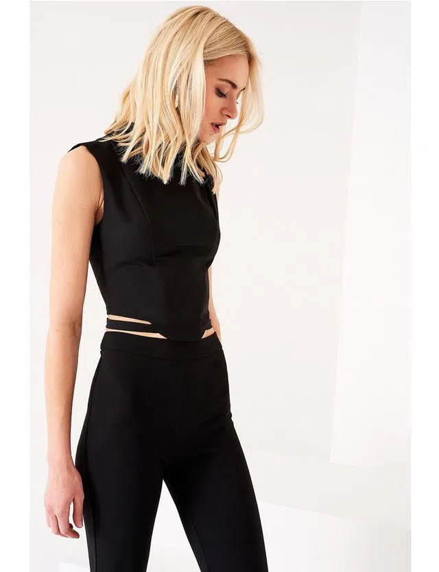Top Manga Cava Preto