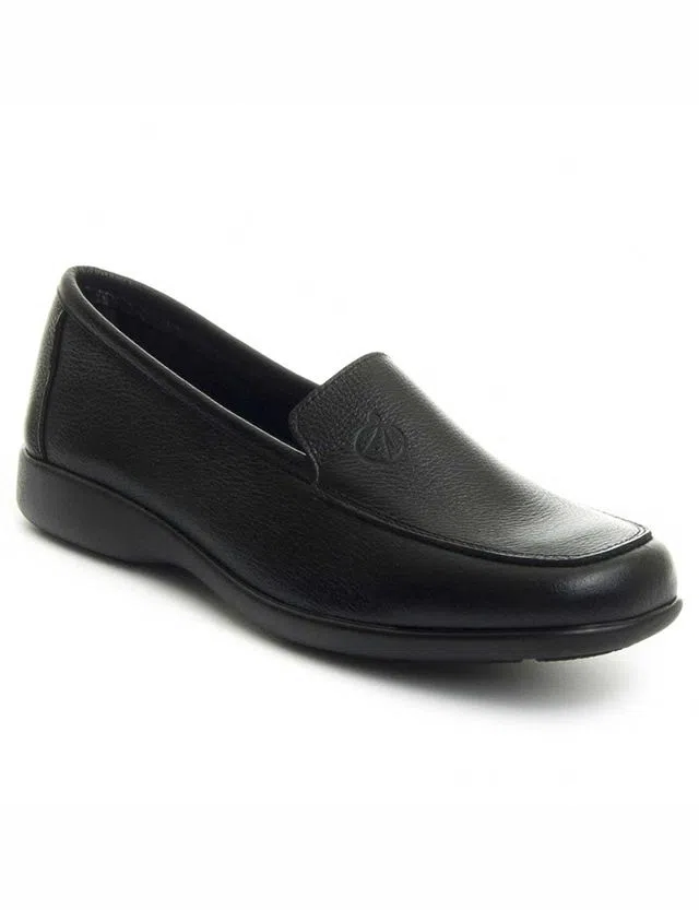 Purapiel Black Moccasins