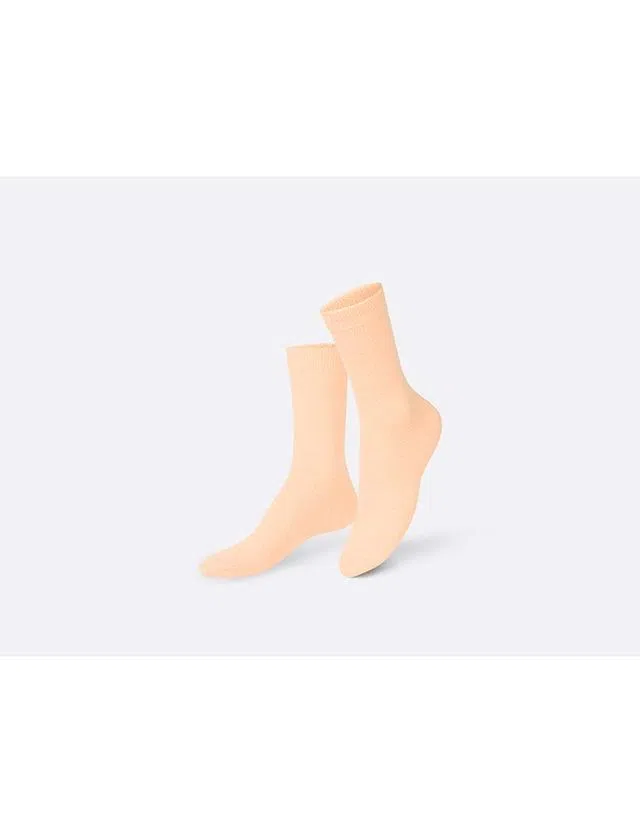 Mochi Mango Socks 2