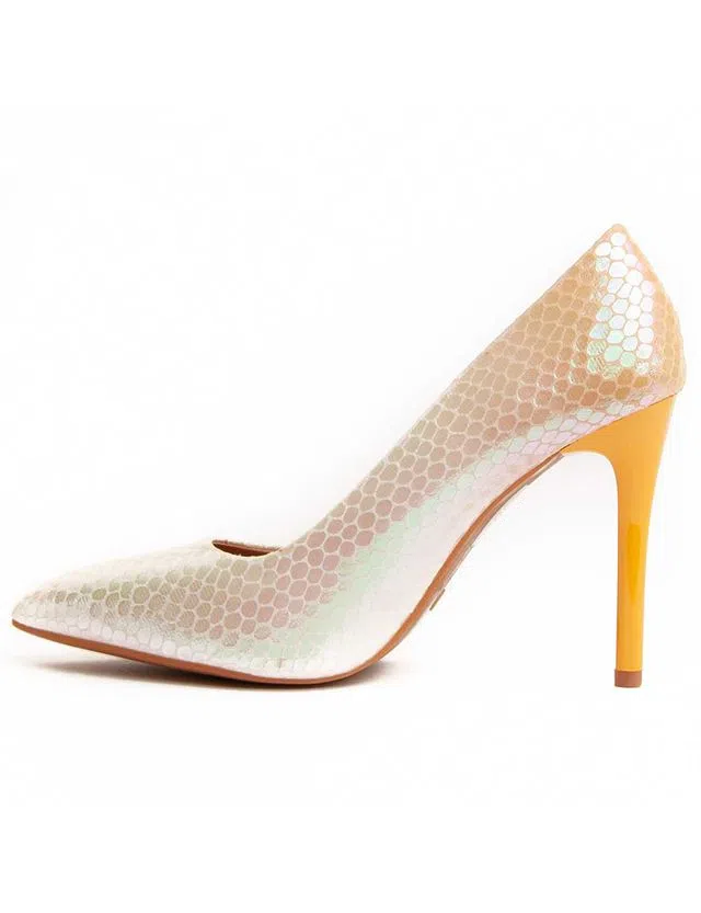 Sapatos de Salto Amarelo