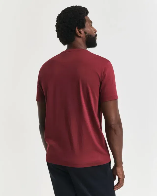 T-Shirt Logo Shield Vermelho