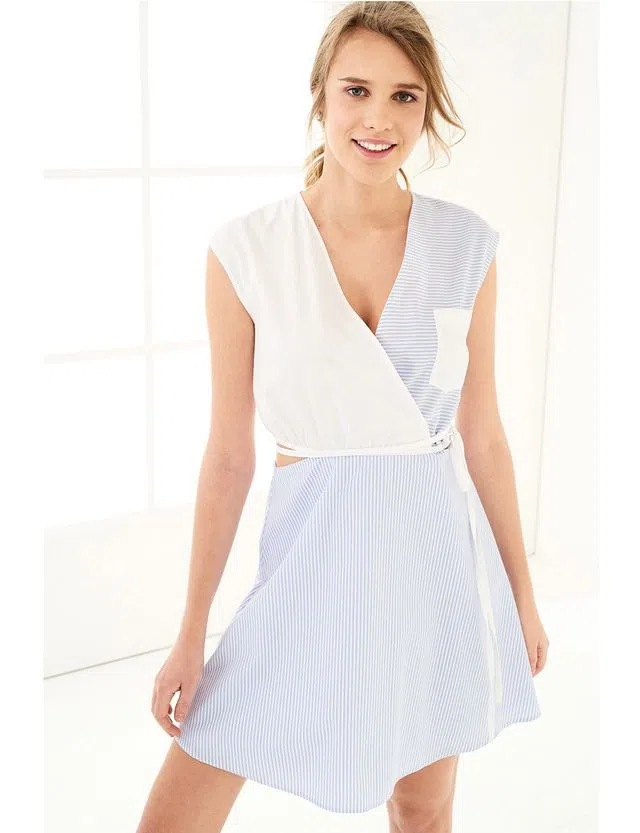 Vestido Curto Azul e Branco