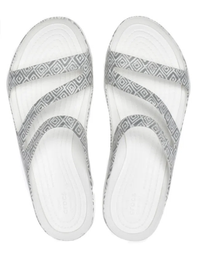 Crocs Swiftwater Graphic Sandal Cinza