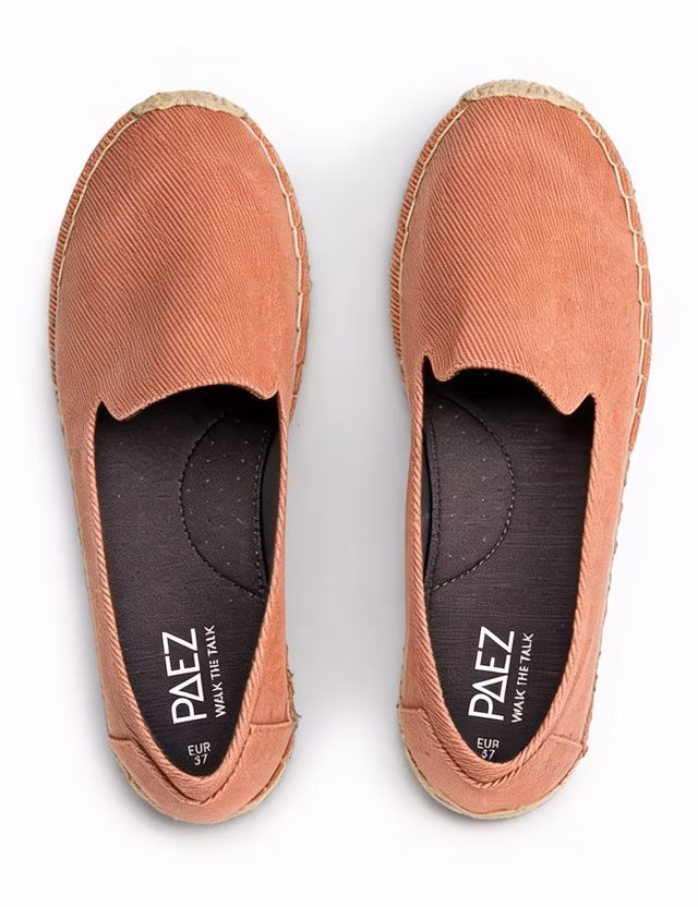 Moc Essential Clae Woman